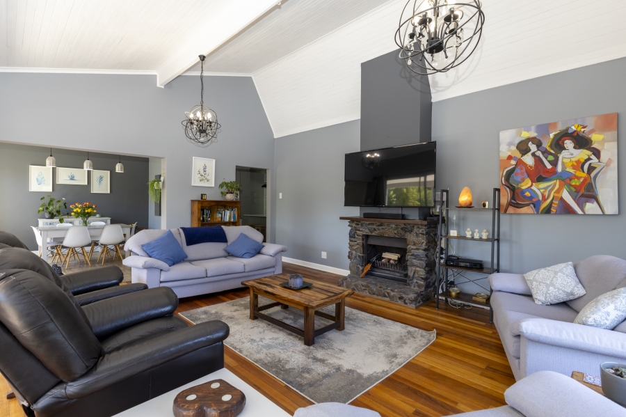 5 Bedroom Property for Sale in West Bank Eastern Cape